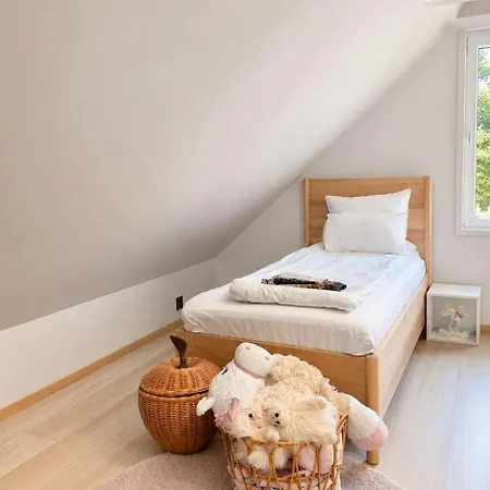 Sv3g 3br With Patio Apartment *