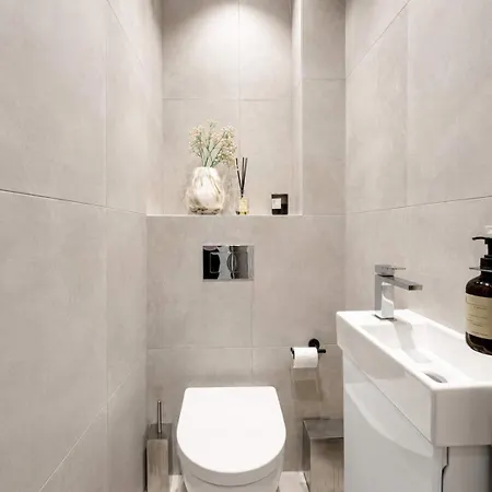 Sv3g 3br With Patio * Oslo
